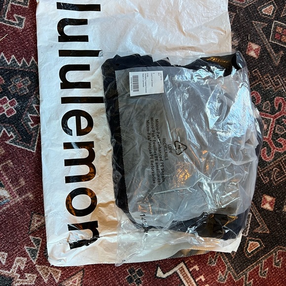 LULULEMON Court Crush Tennis Dress Size 6 NWT - Picture 7 of 7